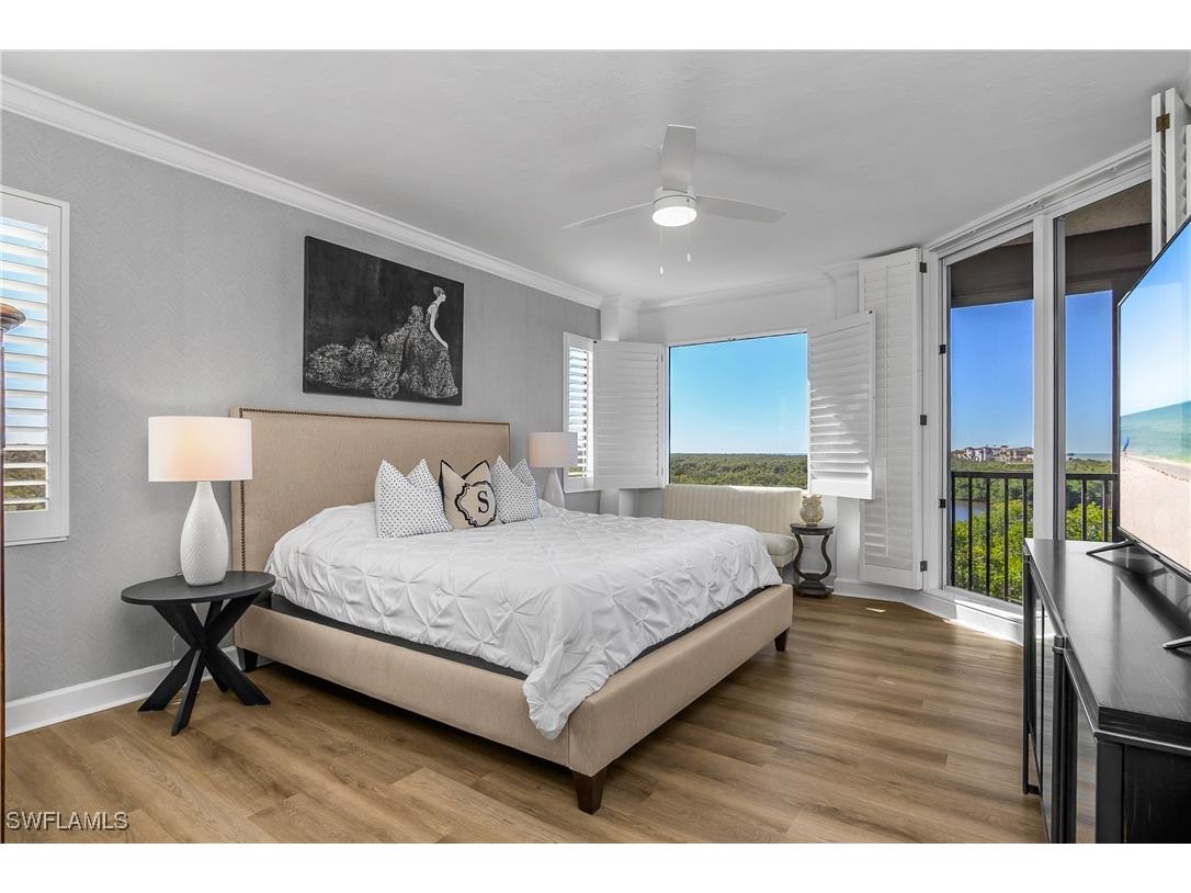 8990 Bay Colony Drive #401 Naples FL 34108 226003664 image16
