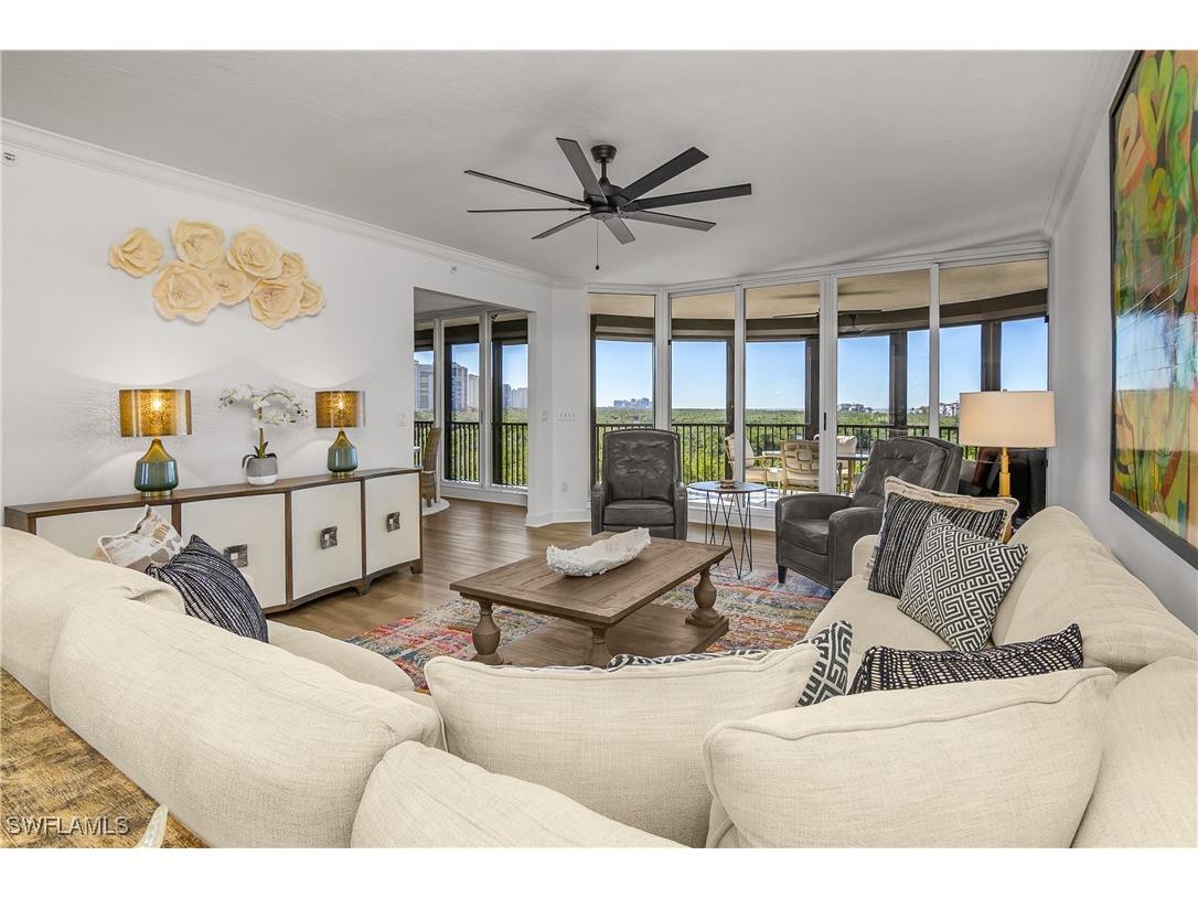 8990 Bay Colony Drive #401 Naples FL 34108 226003664 image4