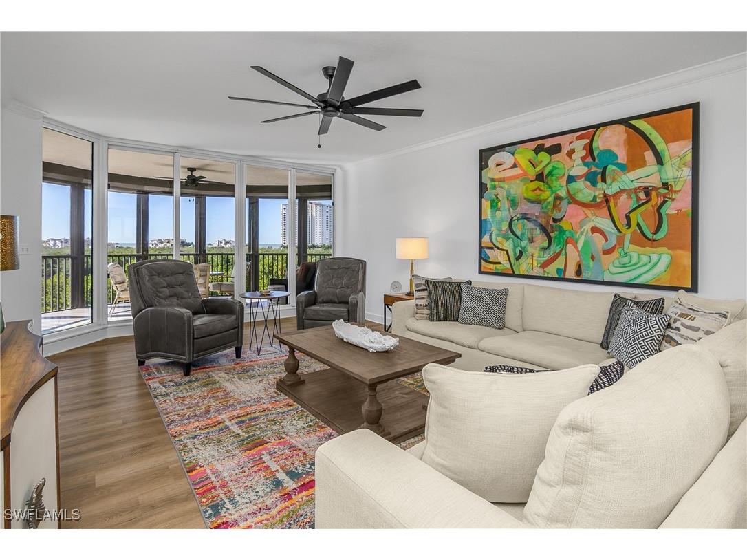 8990 Bay Colony Drive #401 Naples FL 34108 226003664 image5