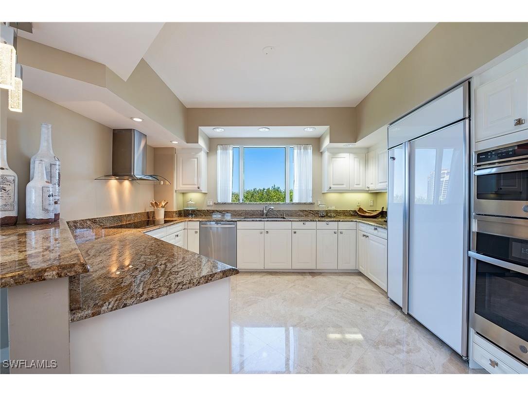 8990 Bay Colony Drive #403 Naples FL 34108 225030765 image4