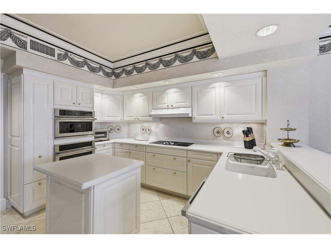 8990 Bay Colony Drive #901 Naples FL 34108 225073545 image11