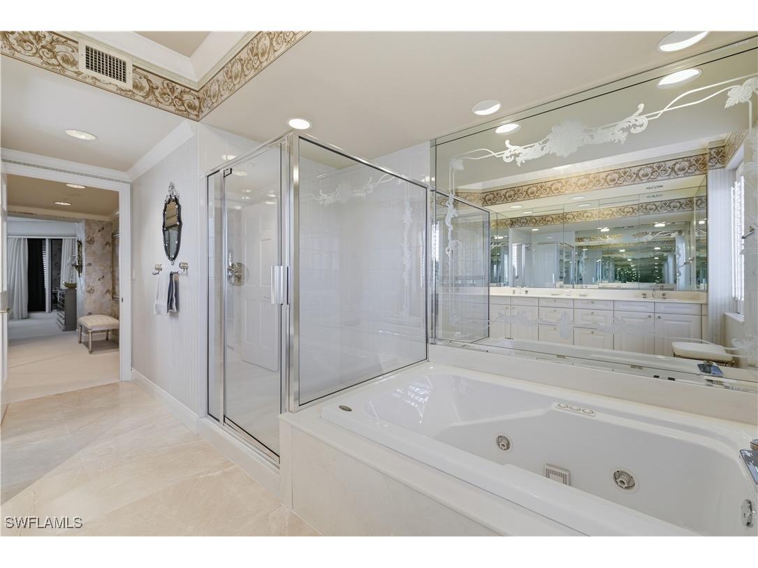 8990 Bay Colony Drive #901 Naples FL 34108 225073545 image20