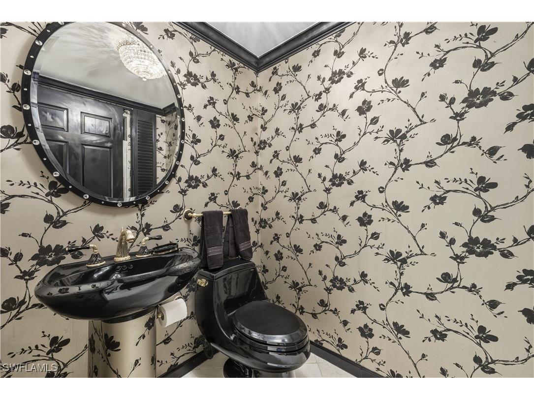 8990 Bay Colony Drive #901 Naples FL 34108 225073545 image6