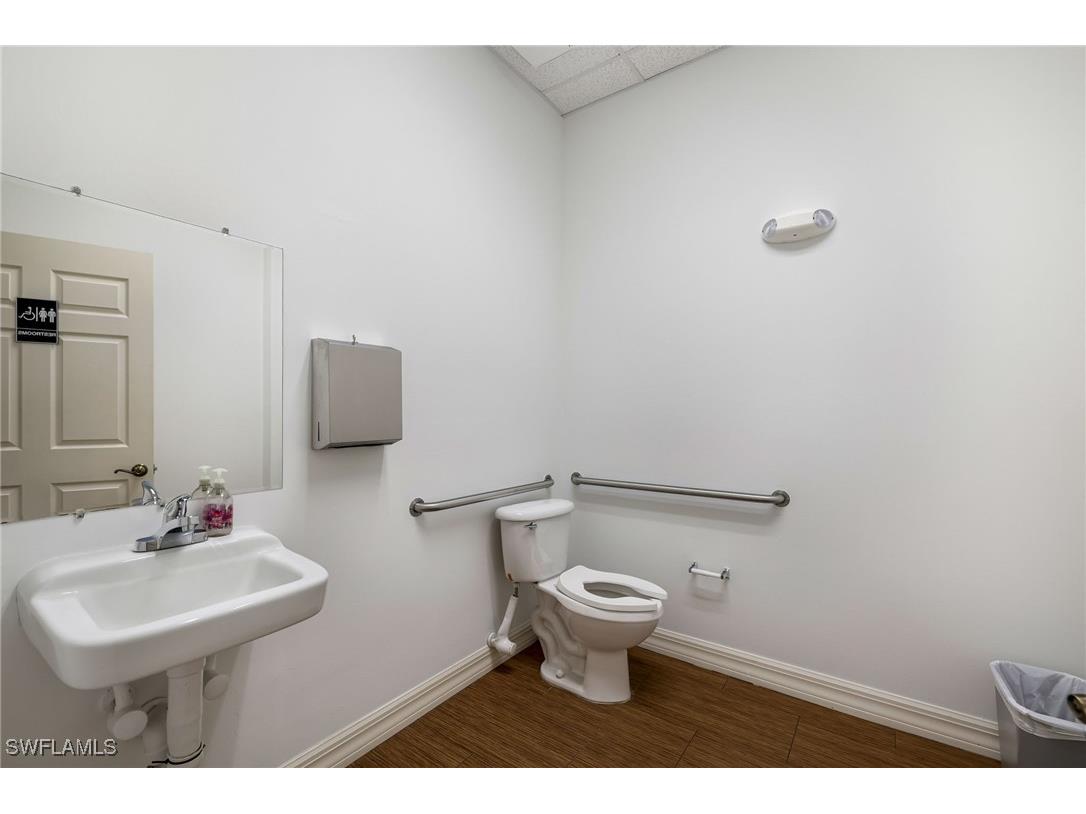 8991 Daniels Center Drive #103 & 104 Fort Myers FL 33912 225050585 image30