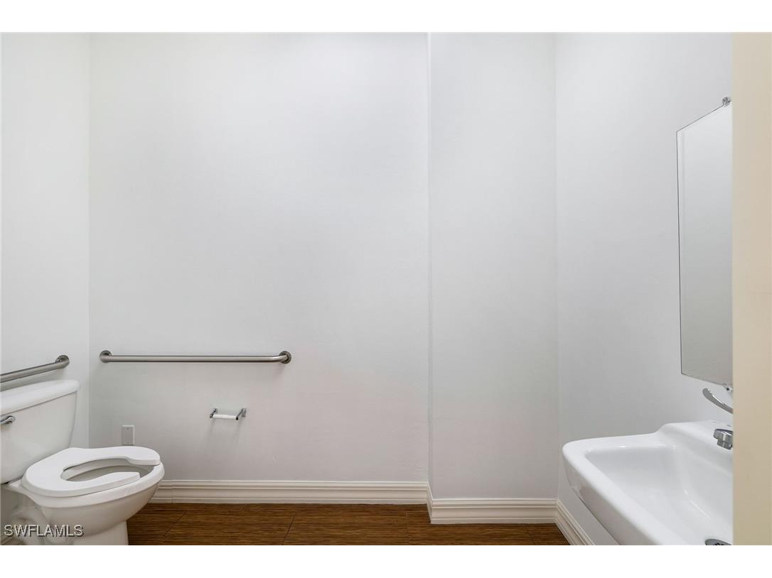 8991 Daniels Center Drive #103 & 104 Fort Myers FL 33912 225050585 image8