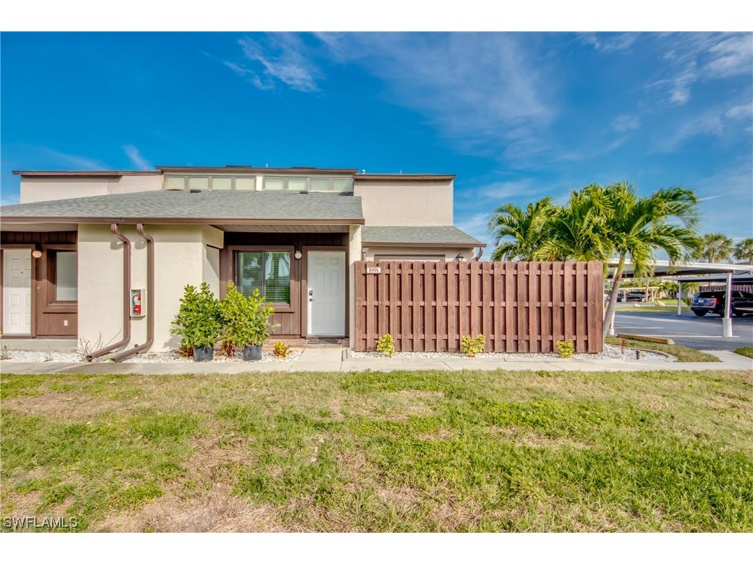 8991 Somerset Boulevard Fort Myers FL 33919 224001588 image1