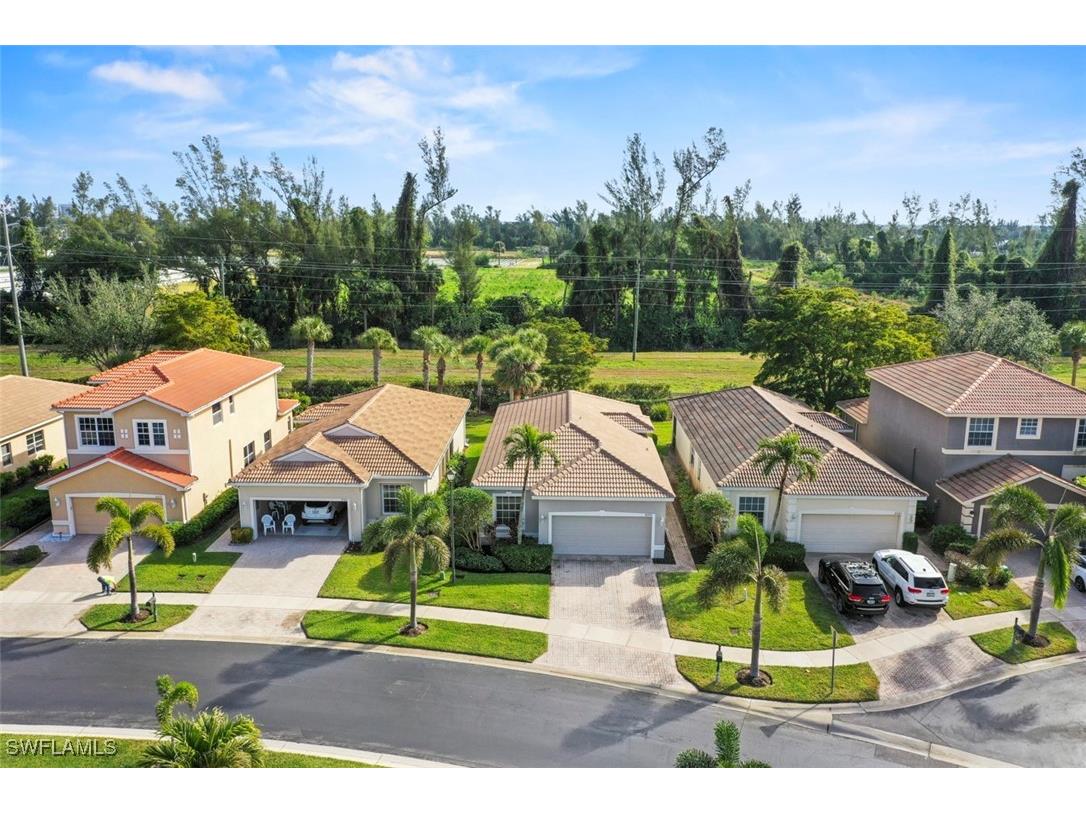 8991 Spring Mountain Way Fort Myers FL 33908 225012959 image1