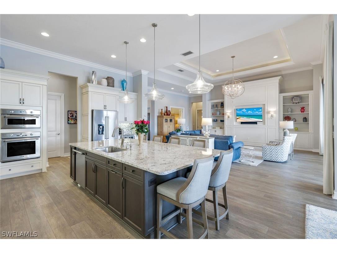 8998 Arrezo Court Naples FL 34119 226006396 image12