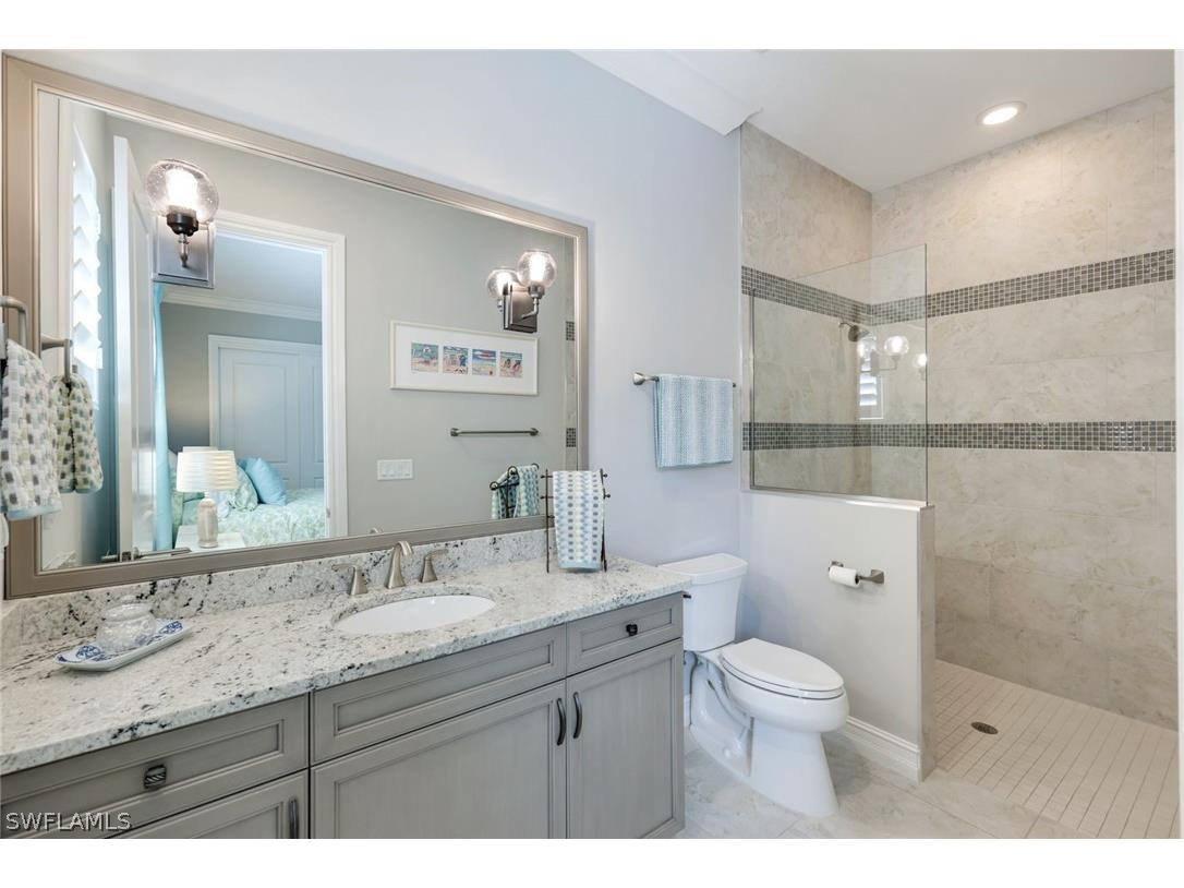 8998 Arrezo Court Naples FL 34119 226006396 image26
