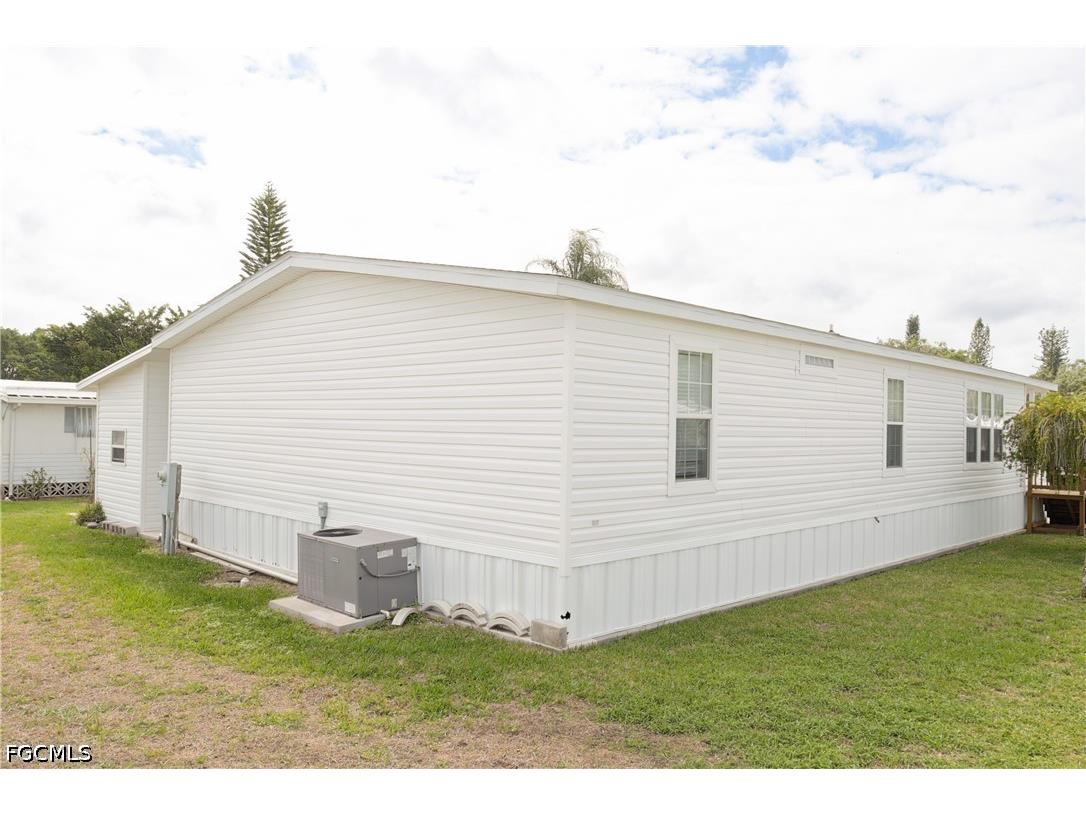 9 Dill Street Alva FL 33920 2026016295 image47