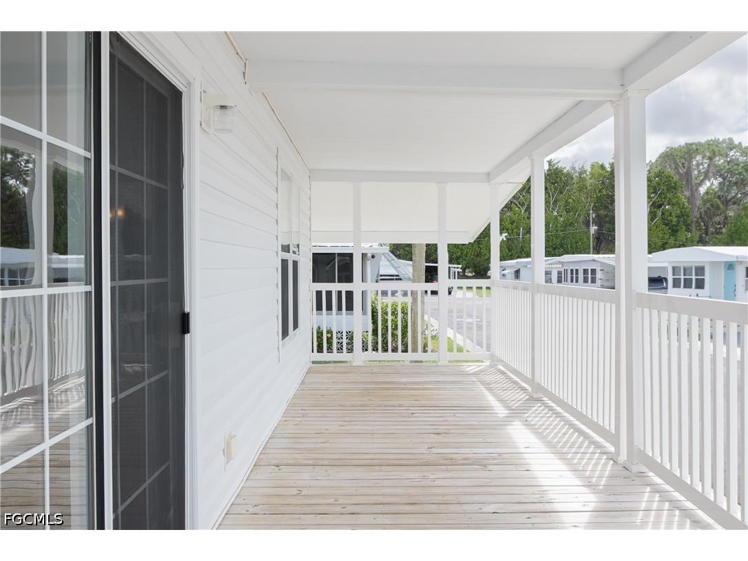 9 Dill Street Alva FL 33920 2026016295 image5