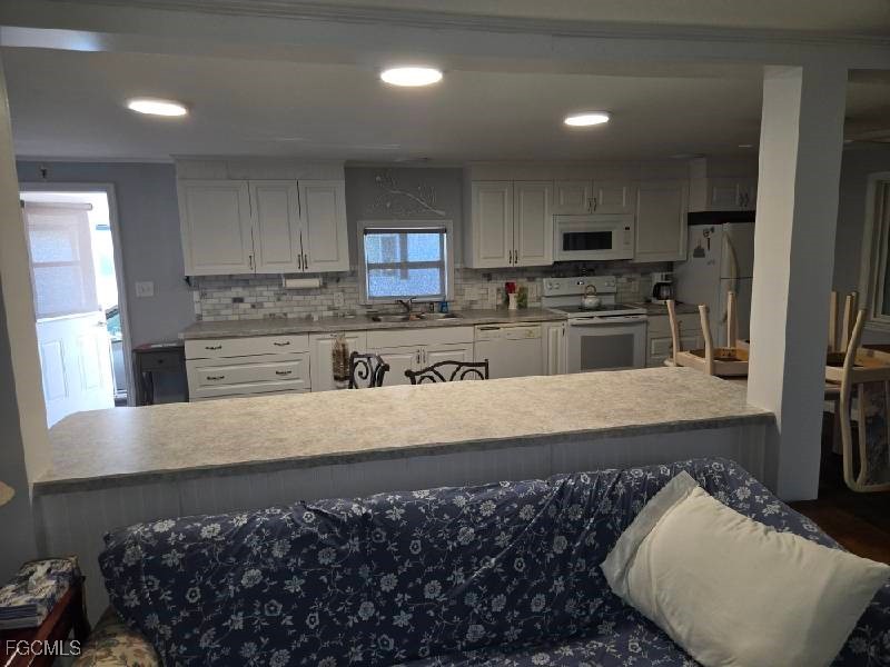 9 Elder Street Alva FL 33920 2025009661 image12