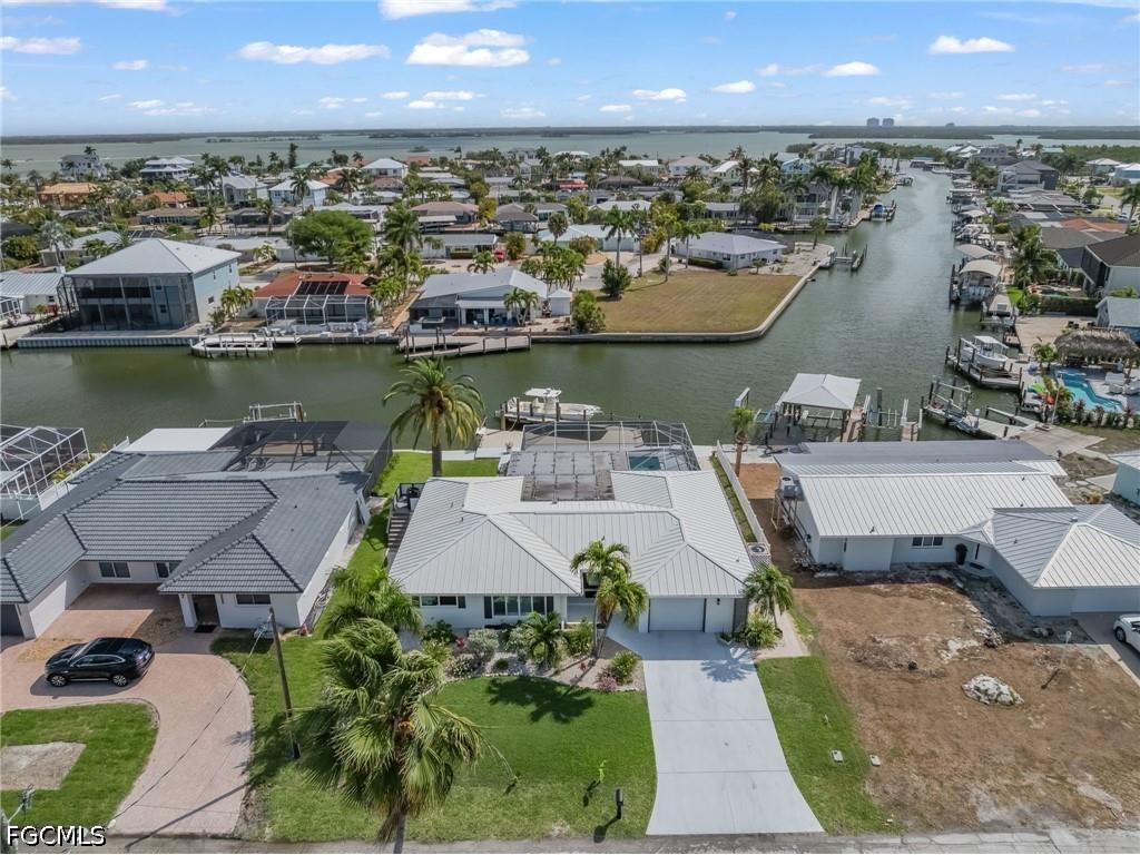 9 Fairview Boulevard Fort Myers Beach FL 33931 2026015718 image1