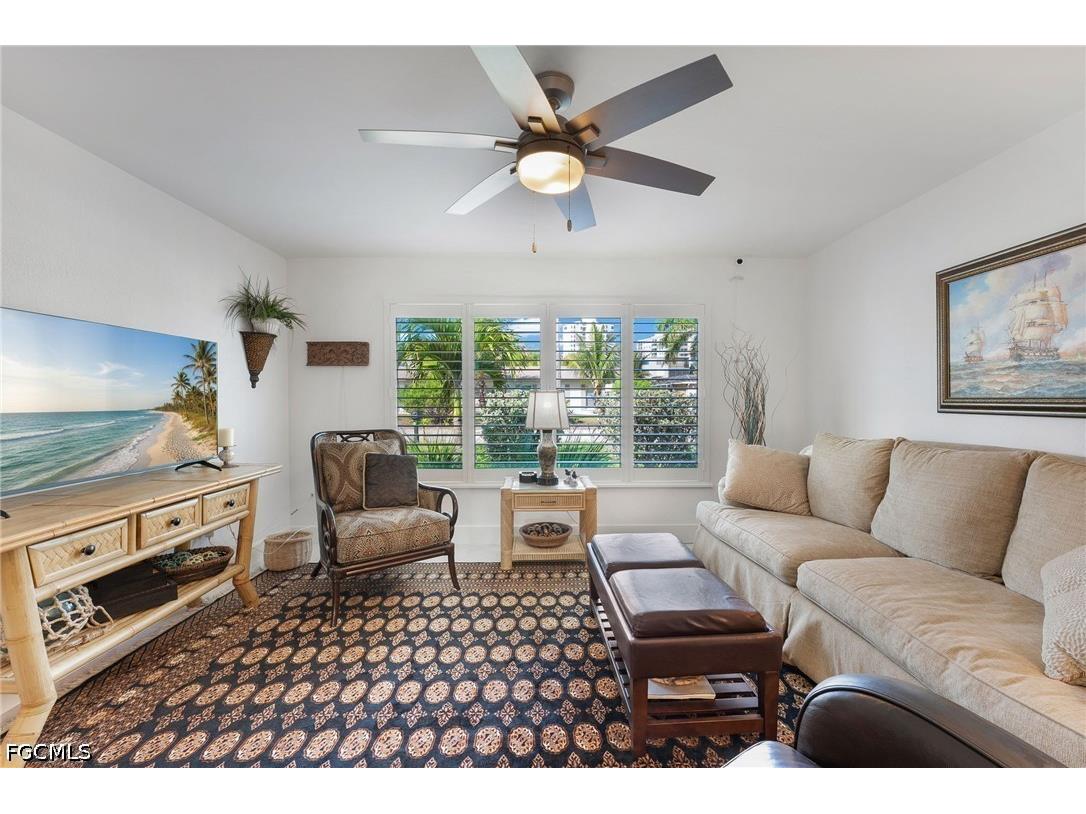 9 Fairview Boulevard Fort Myers Beach FL 33931 2026015718 image14