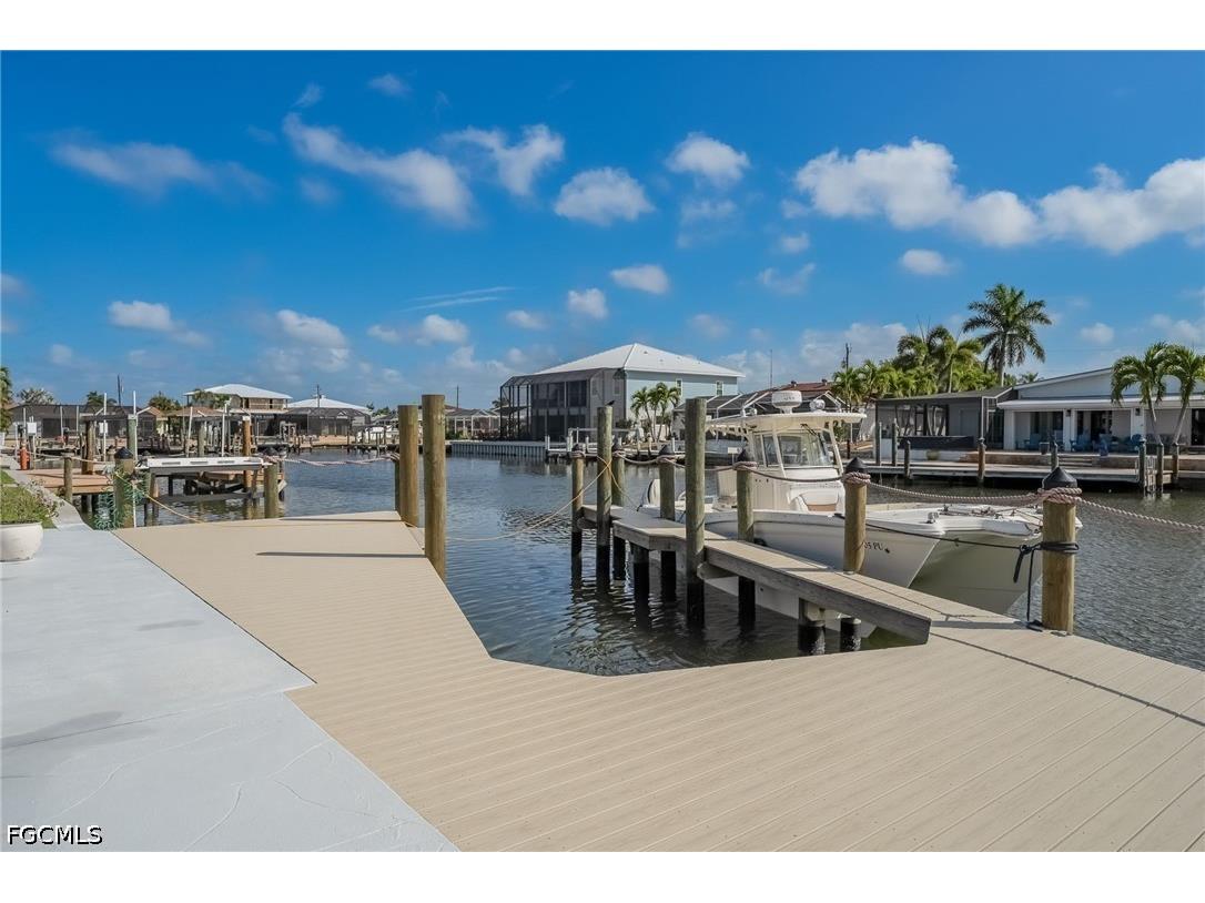 9 Fairview Boulevard Fort Myers Beach FL 33931 2026015718 image6