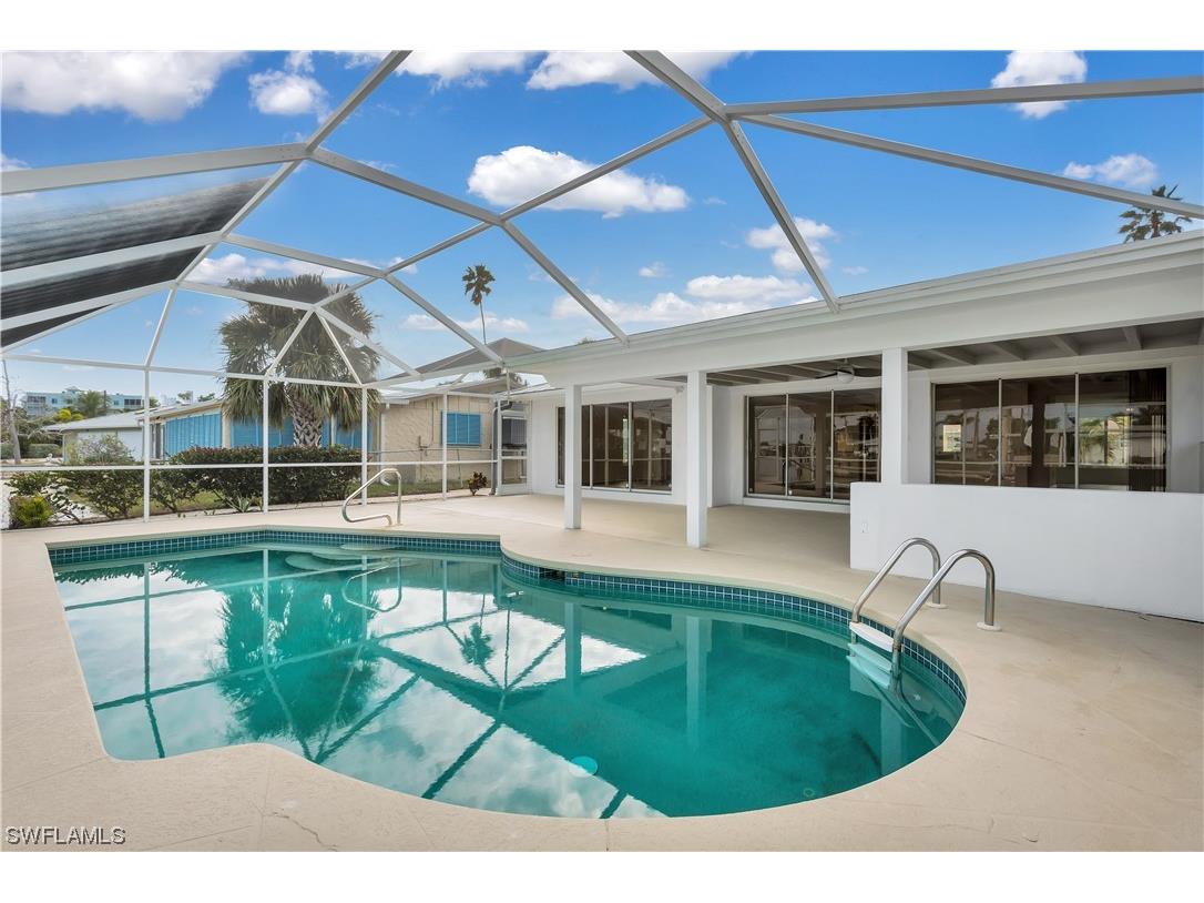 9 Fairview Boulevard Fort Myers Beach FL 33931 224001964 image1