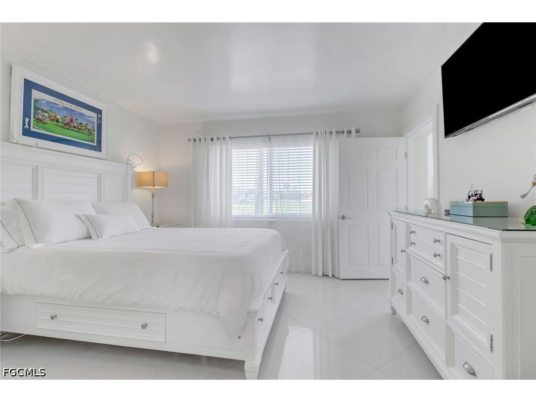 9 High Point Circle N #102 Naples FL 34103 2026018339 image16