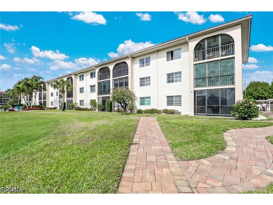 9 High Point Circle N #102 Naples FL 34103 2026018339 image38