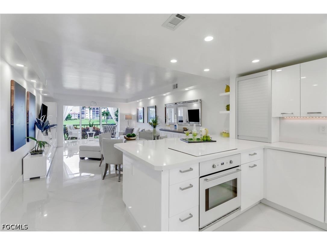 9 High Point Circle N #102 Naples FL 34103 2026018339 image50