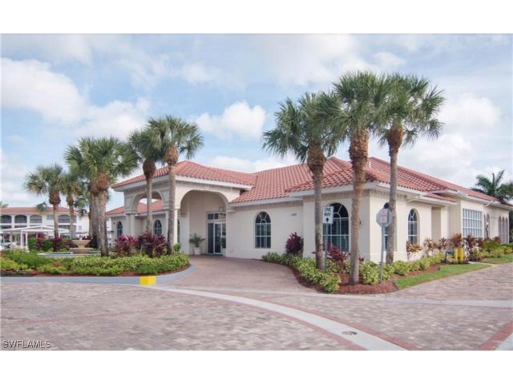 9 High Point Circle N #102 Naples FL 34103 223066387 image1