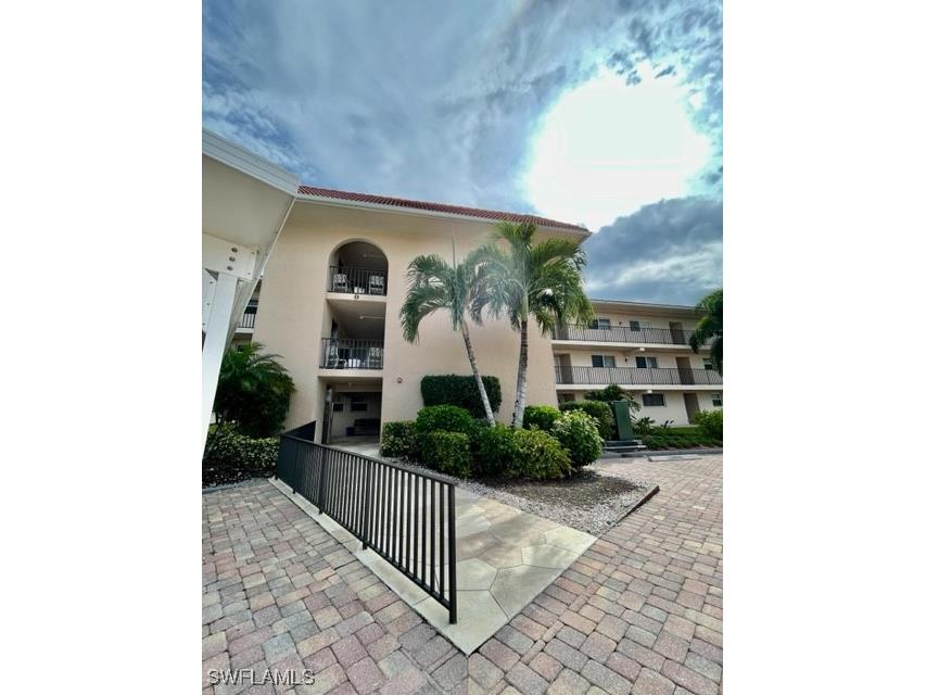 9 High Point Circle N #305 Naples FL 34103 225068883 image13