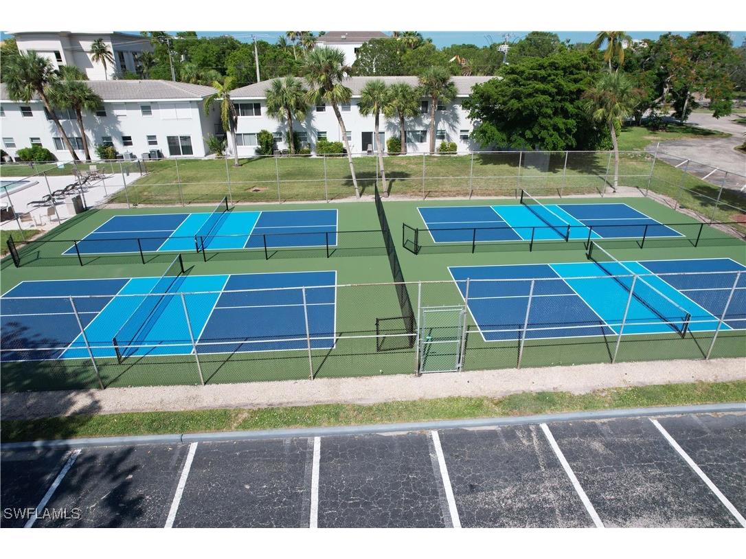 9 High Point Circle N #305 Naples FL 34103 225068883 image22