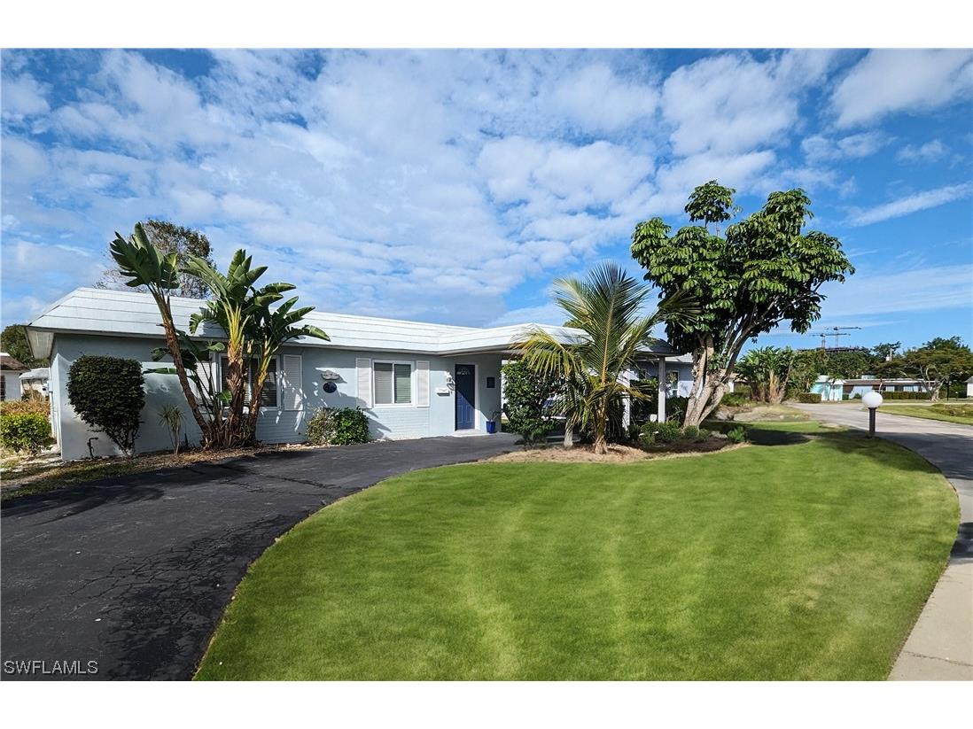 9 Kings Road #A-10 Naples FL 34112 223050208 image1