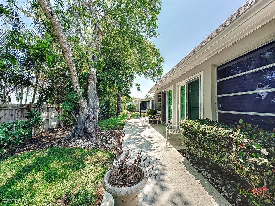 9 Knights Bridge Road #30 Naples FL 34112 224049096 image48