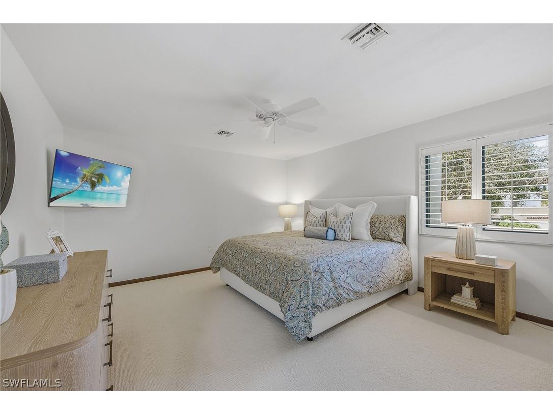 9 Las Brisas Way #10 Naples FL 34108 226006070 image17