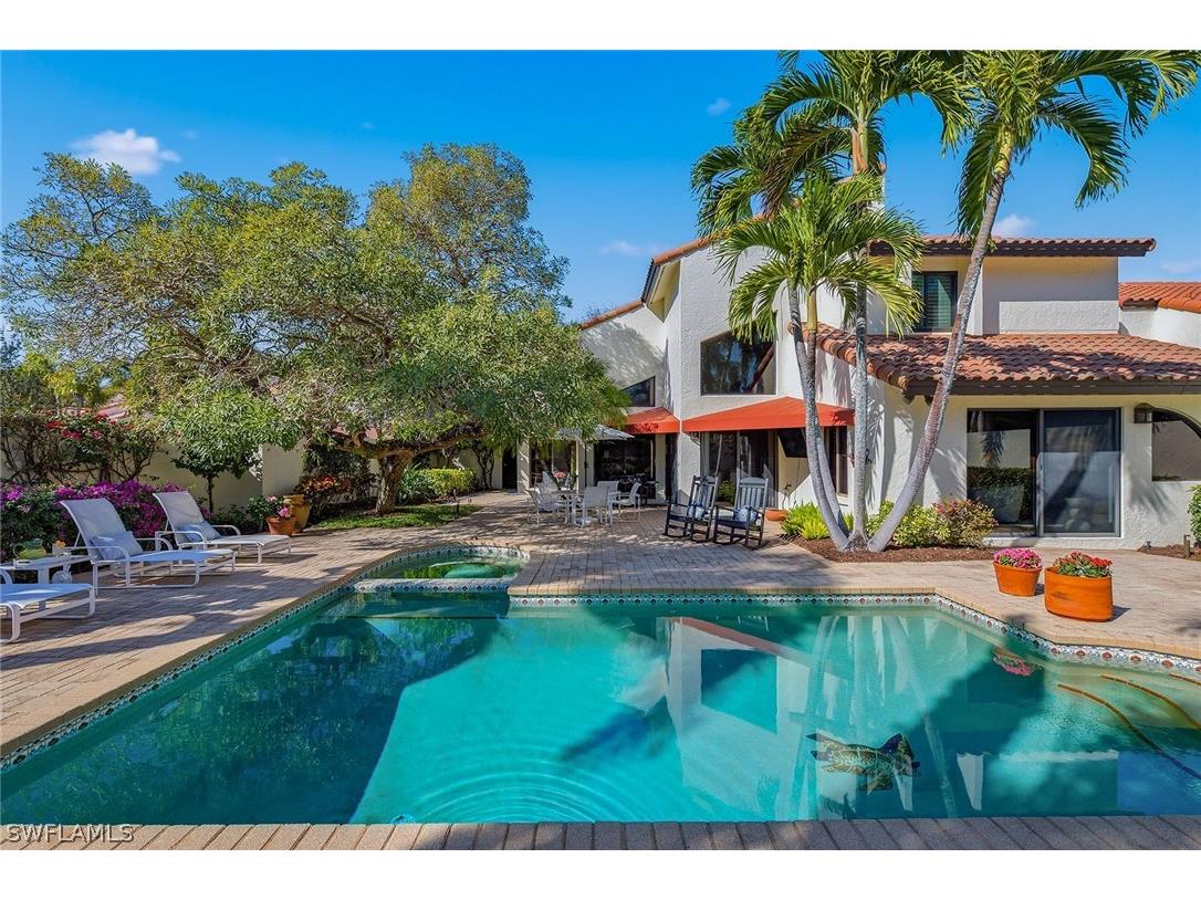 9 Las Brisas Way #10 Naples FL 34108 226006070 image3