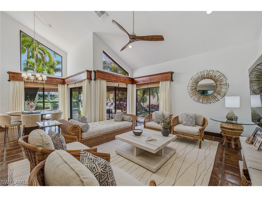 9 Las Brisas Way #10 Naples FL 34108 226006070 image4