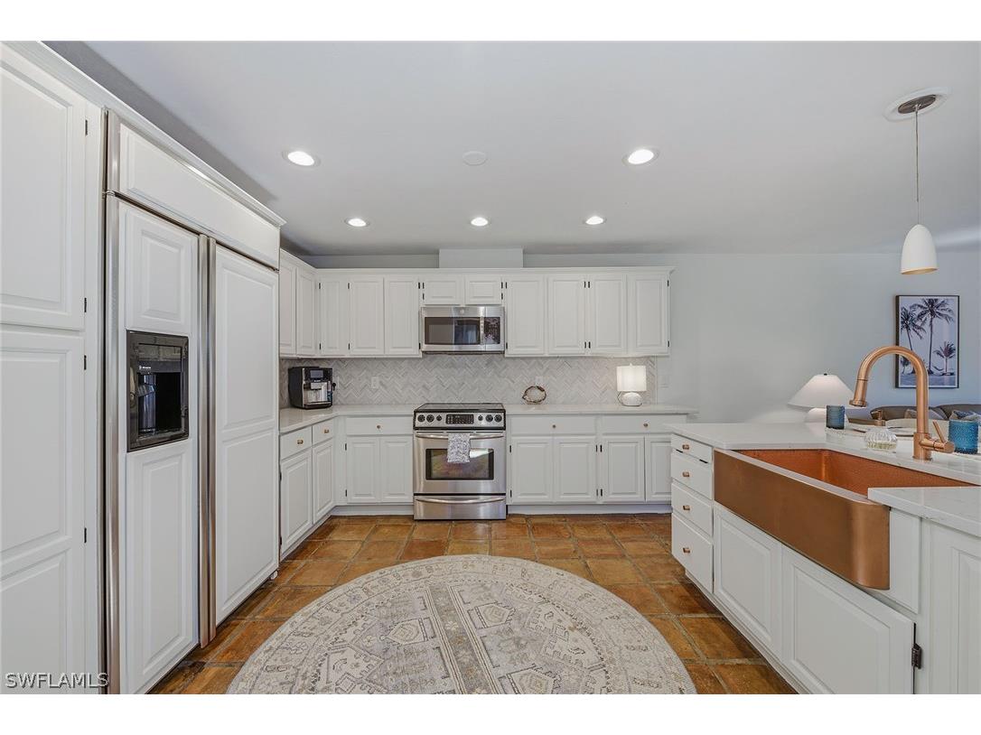 9 Las Brisas Way #10 Naples FL 34108 226006070 image8