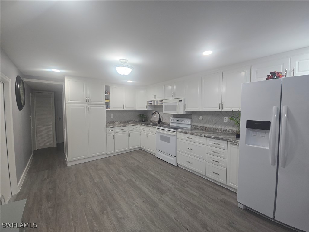 9 Moonstone Circle Naples FL 34112 225084189 image10