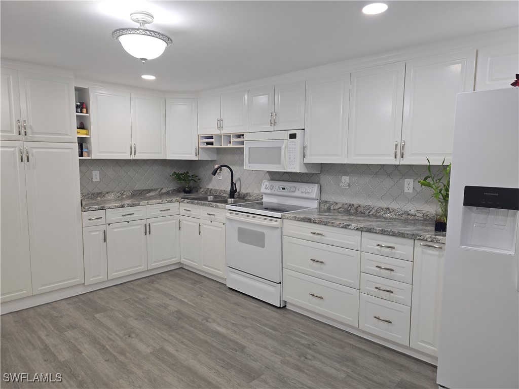 9 Moonstone Circle Naples FL 34112 225084189 image5