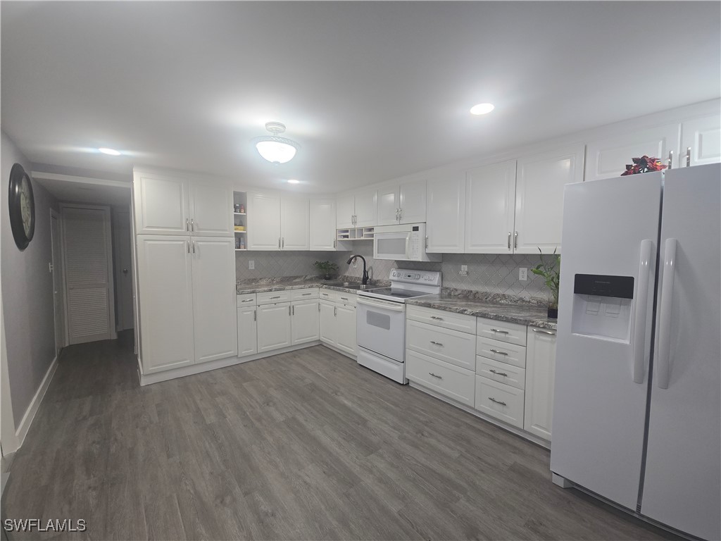 9 Moonstone Circle Naples FL 34112 225084189 image6