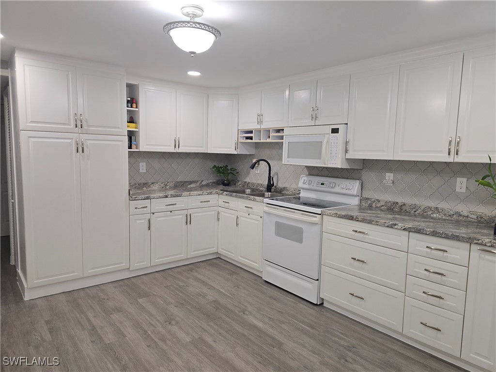 9 Moonstone Circle Naples FL 34112 225084189 image8