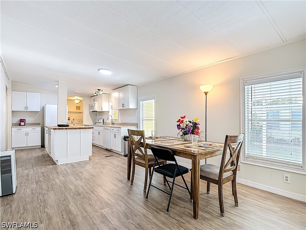 9 Moorhead Manor #9 Naples FL 34112 226014270 image2