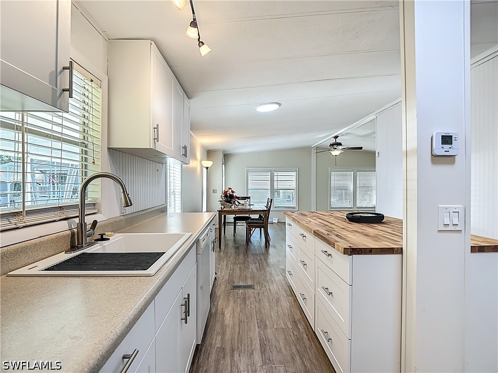 9 Moorhead Manor #9 Naples FL 34112 226014270 image6