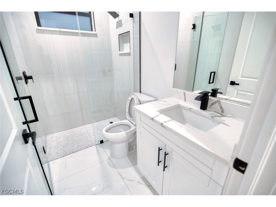 9 NW 12th Place Cape Coral FL 33993 2026006876 image18