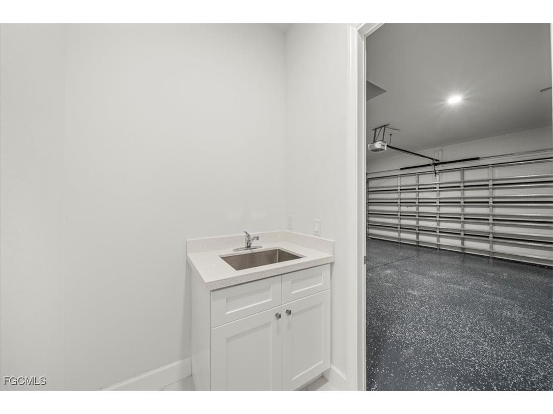 9 NW 14th Place Cape Coral FL 33993 2025022691 image31