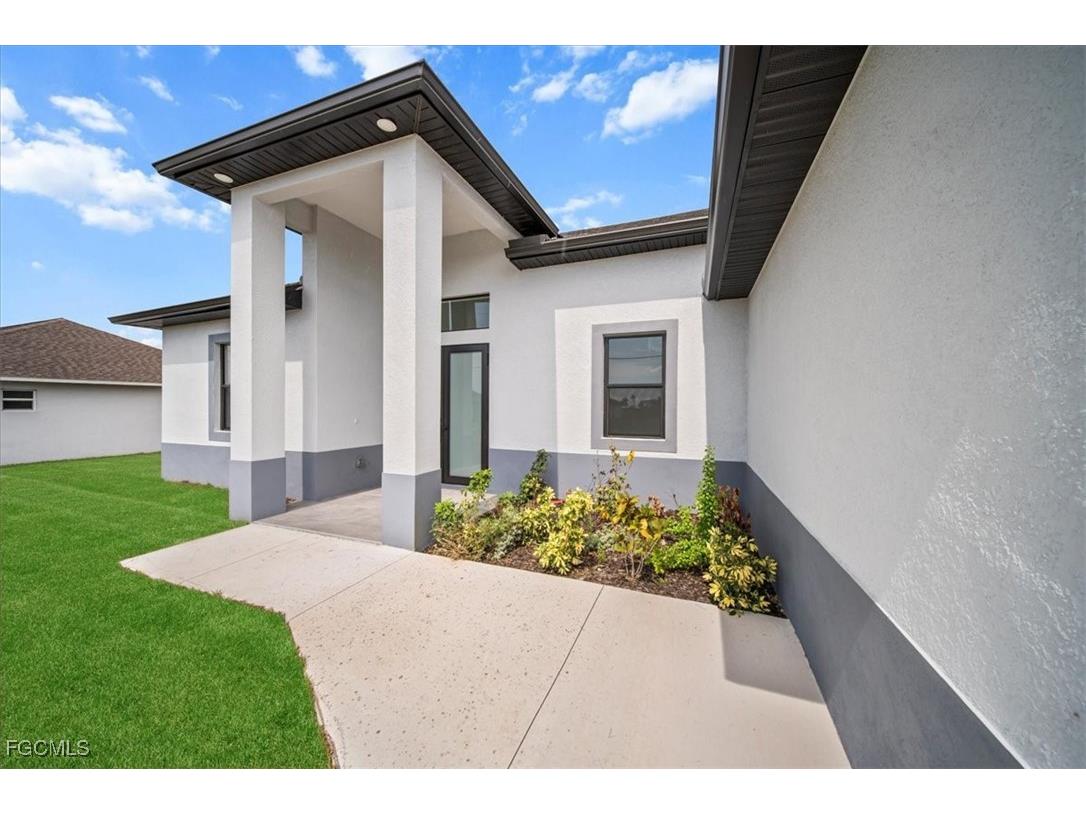 9 NW 14th Place Cape Coral FL 33993 2025022691 image35