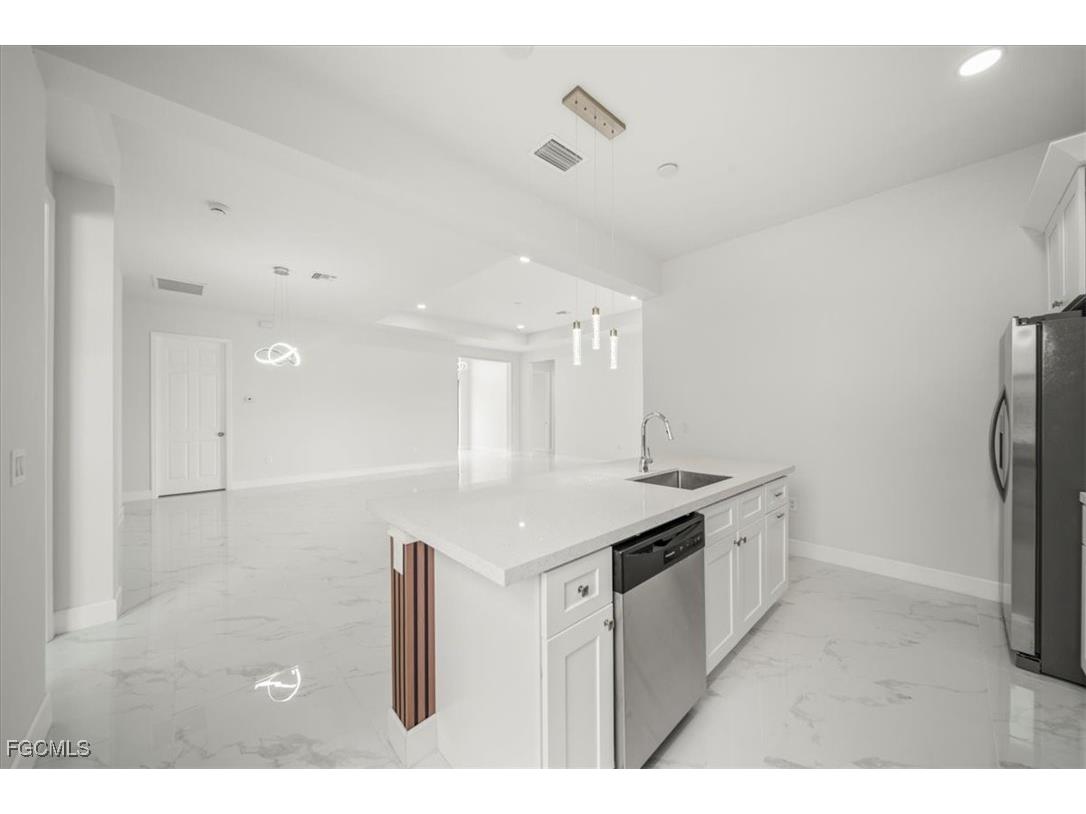 9 NW 14th Place Cape Coral FL 33993 2025022691 image5