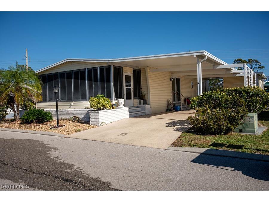 9 Nicklaus Boulevard North Fort Myers FL 33903 223011451 image1