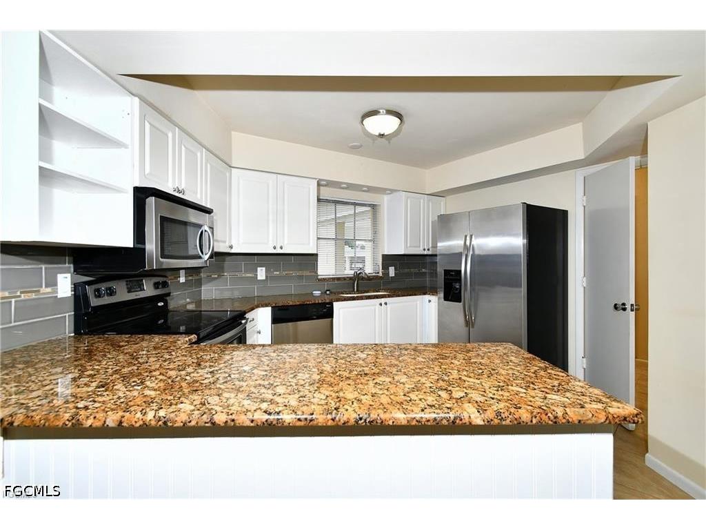 9 Park Lane Circle Lehigh Acres FL 33936 2026022573 image12