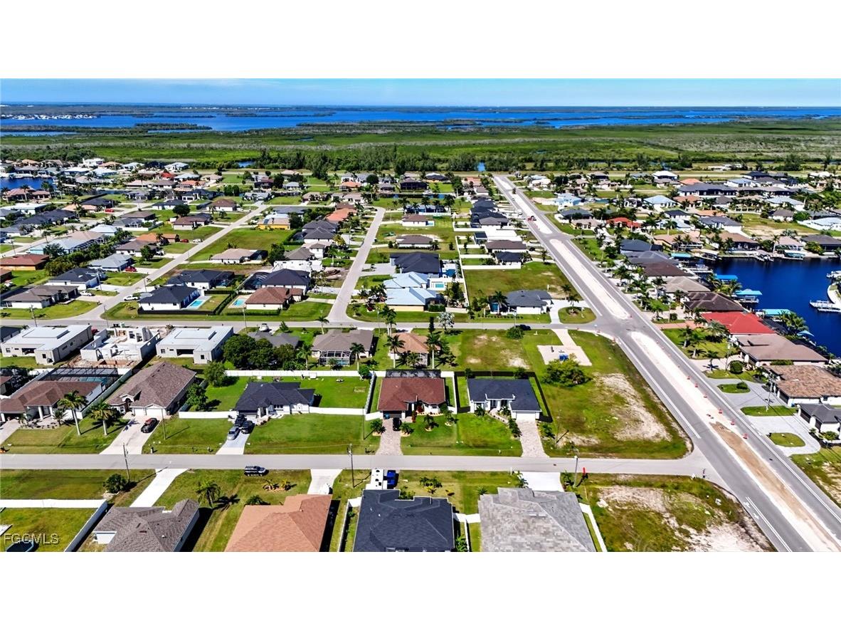 9 SW 37th Place Cape Coral FL 33991 2025010292 image12