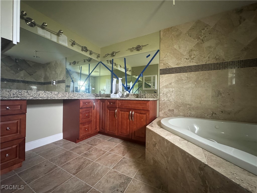 9 SW 37th Place Cape Coral FL 33991 2025010292 image20