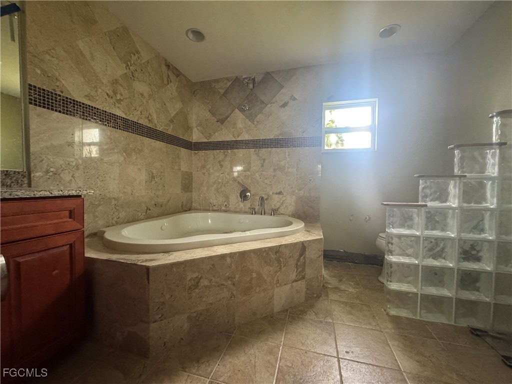 9 SW 37th Place Cape Coral FL 33991 2025010292 image21