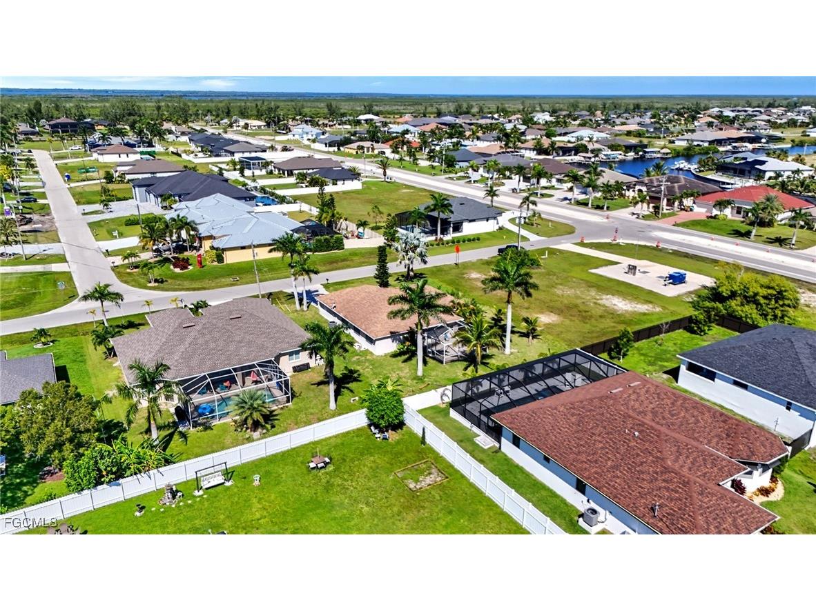 9 SW 37th Place Cape Coral FL 33991 2025010292 image9