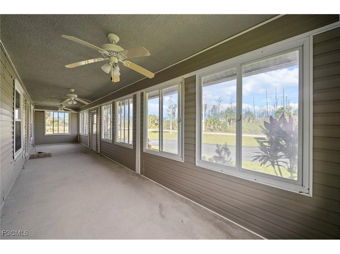 90 24th Avenue NE Naples FL 34120 2025013309 image41