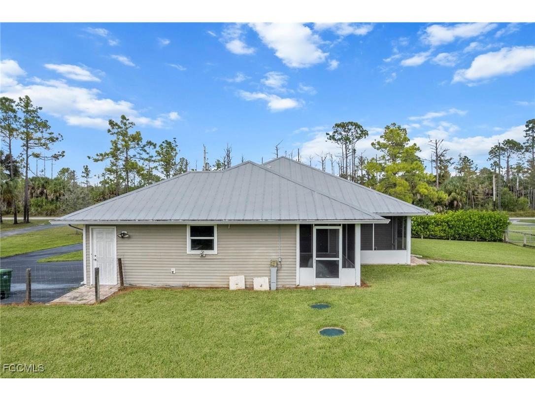 90 24th Avenue NE Naples FL 34120 2025013309 image43